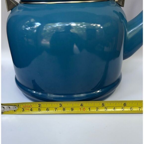 Le Creuset Enamel On Steel Demi Tea Kettle, 1.25 qt., Deep Teal - Picture 6 of 11